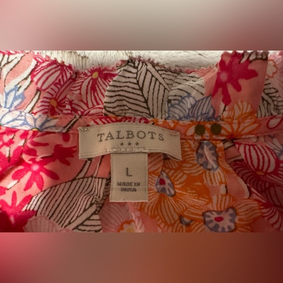 Talbots Floral V-Neck RUFFLE TRIM SHELL - CLUSTER GARDEN Blouse - Picture 8 of 9